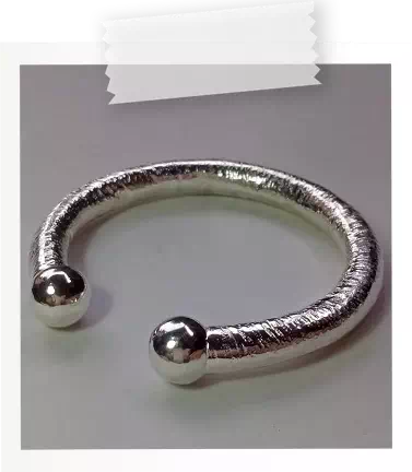 Consistent jewelry craftman Indonesia